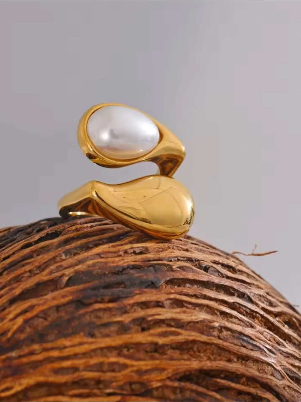 Hypoallergenic Waterproof Gold Pearl Statement Ring